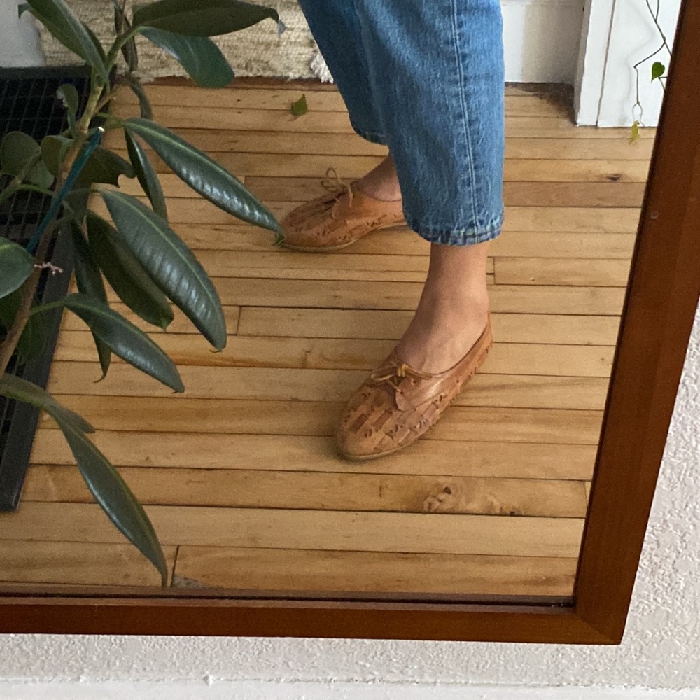 Vintage Tan Leather Flats